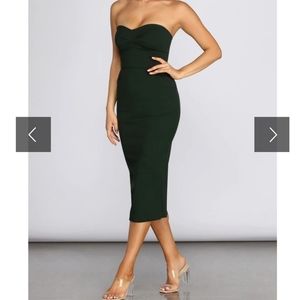 LYLA FORMAL CREPE  MIDI DRESS